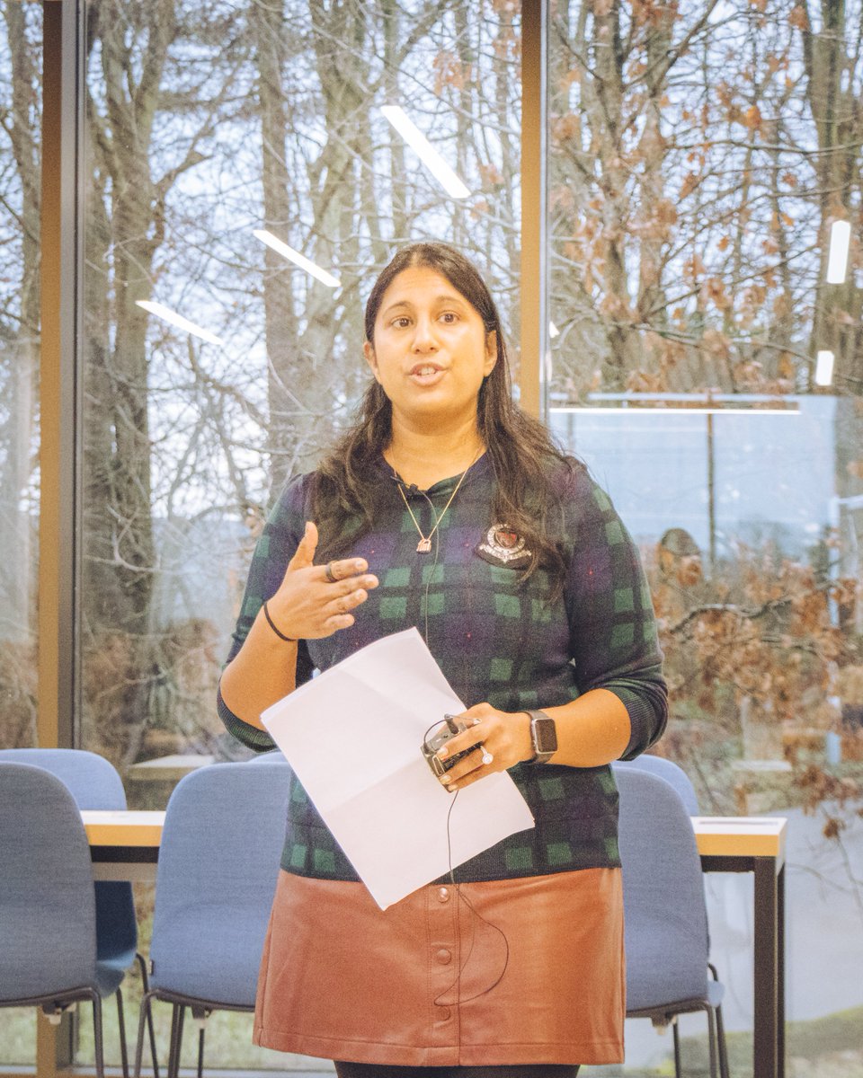 ‘Absence of evidence is not evidence of absence’. Our packed-to-the-brim Collaboration Cafe gave the floor to Dr Milli Raizada <a href="/ApinchofTLC/">Dr Milli Raizada</a> to speak about empowering patients and practitioners towards a proactive understanding of ‘the lifespan of hormones’ (1/5)