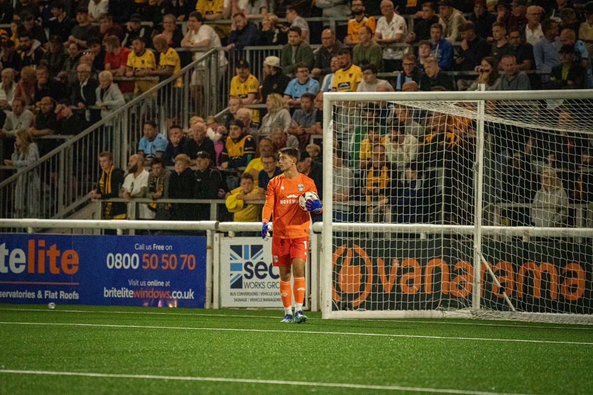 hrbfc1921's tweet photo. 🚨 Player Update 🚨
Last night, Ted Curd played his final match for the BEAVERS as Chelsea FC have made the decision to recall him for the remainder of the season.
We’d like to express our heartfelt thanks to Ted for his massive contribution to the team and the fantastic attitude he’s shown whilst wearing the Hampton & Richmond shirt. 🙌
Ted, you’ve been a star both on and off the pitch, and we’ll all be cheering you on as you take the next step in your journey. 💪⚽ Good luck with Chelsea – Keep smashing it! 💪⚽
Once a Beaver, always a Beaver. 🦫❤️ #ThankYouTed #GoodLuck