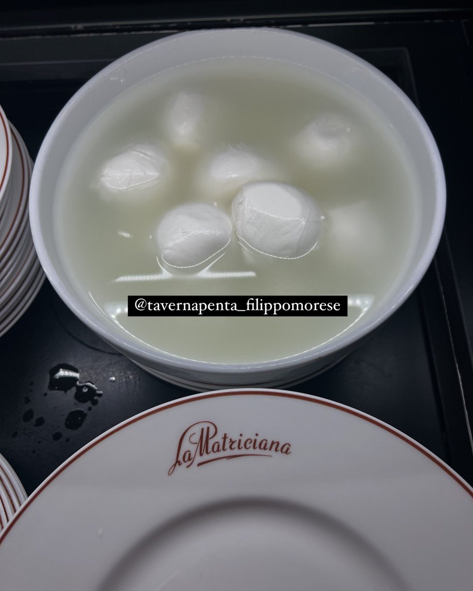 1870La's tweet photo. I nostri fornitori storici #mozzarelladibufala quella buona #tavernapenta_filippomorese https://t.co/c4twA9bSs1