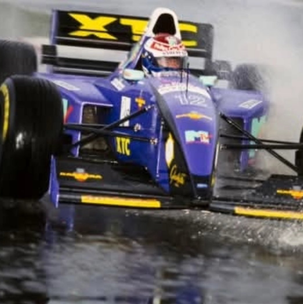 2/2

...'94 gearbox.

The pair managed 3 finishes between them in 4 rounds in 1995, before financial issues saw them miss Monaco &amp; Canada before going bankrupt, selling the 2 chassis for a combined £34,000

A sad end to an ill-fated venture.

#throwback #f1 #verstappen #domenico