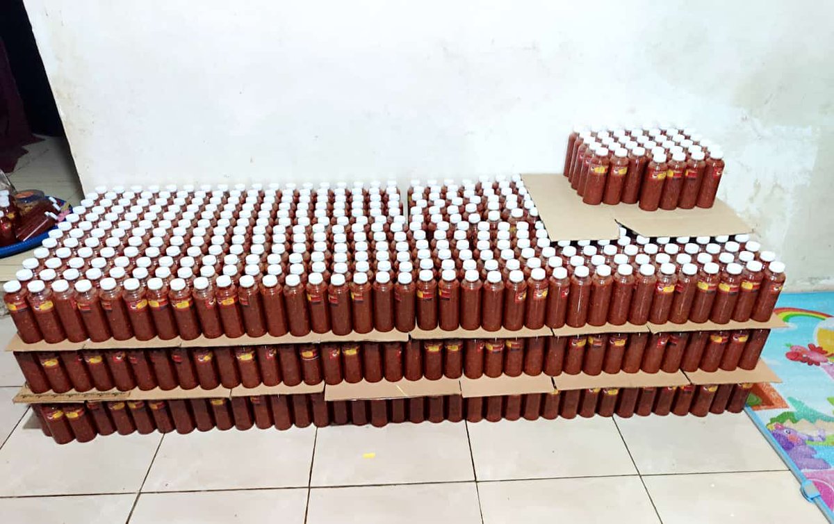 angsaa23's tweet image. Menyala sambal Masin 1800pcs🔥 yg mau order s.shopee.co.id/7fKCduFZUF

Sambal Masin Laziz Bang Iman 320gr  - Sambal Udang Rebon Pedas Asam Jawa, Rasa Autentik dari Desa Jotang Empang khas sumbawa, Gurih dan Menggugah Selera