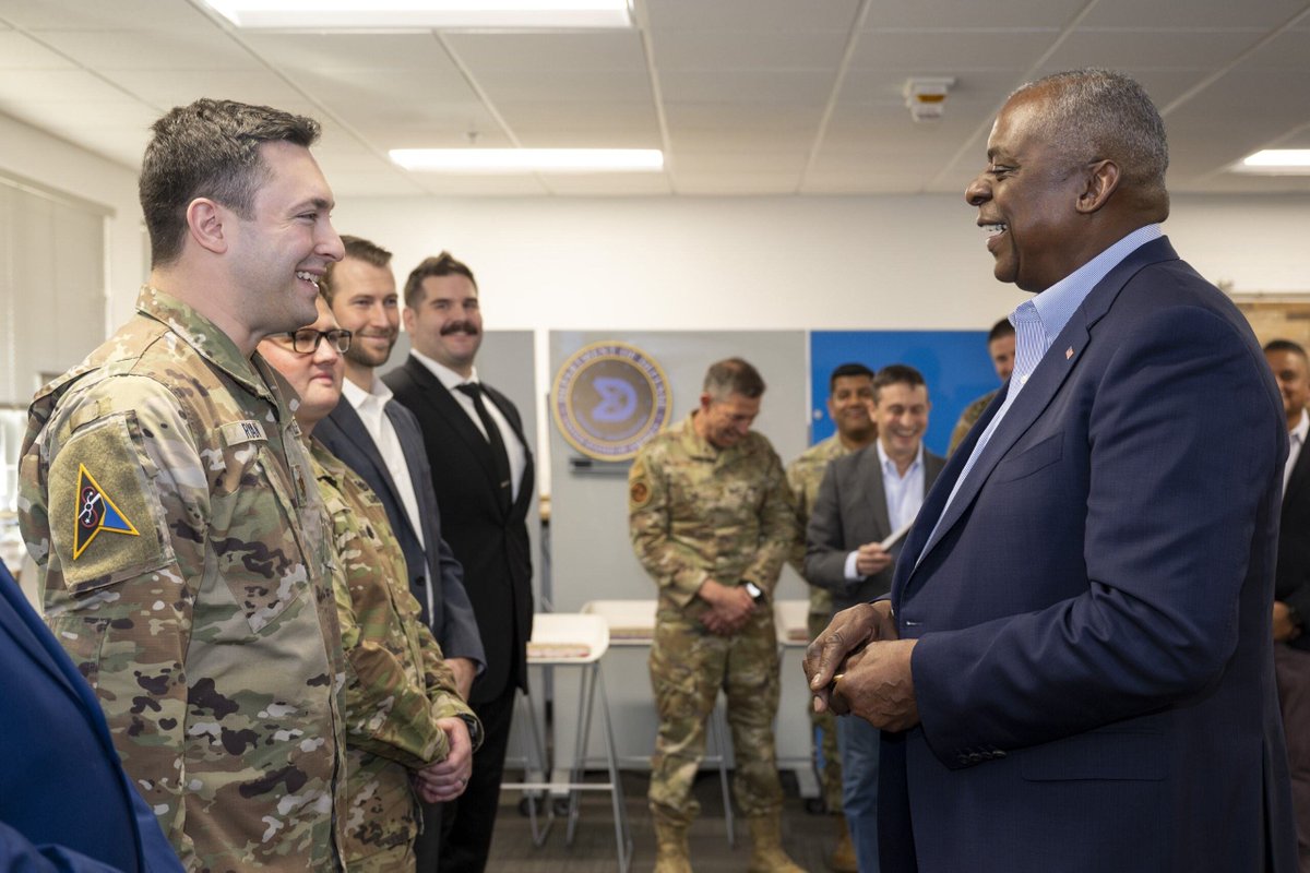 SecDefAustin's tweet image. Over the past 4 years as Secretary of Defense, we've modernized every aspect of the Joint Force.
From @DIU_x's Replicator Initiative to standing up the Chief Digital & Artificial Intelligence Office, we've accelerated the development of key defense tech & capabilities.
Read…