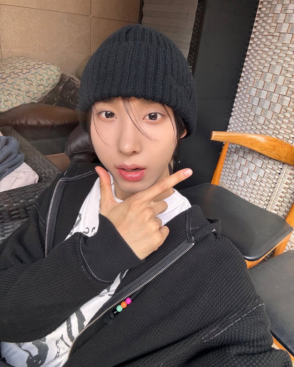 ArabKickFlip's tweet photo. 250115 - انستقرام

تحديث جوانق

قبعة جوانق🖤

@kickflip_jype 
-WJ https://t.co/Nos1biaftg