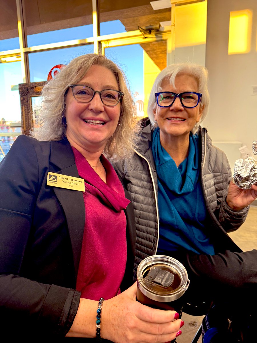 LDahlkemper's tweet photo. Great to kick-off 2025 at the first meeting of year with @WestColfax! More than 50 business leaders, community activists, electeds, &amp; nonprofit advos come together to share more about their work to revitalize the West Colfax corridor, inc. transportation, housing &amp; the arts. https://t.co/HCd5GVJw5u