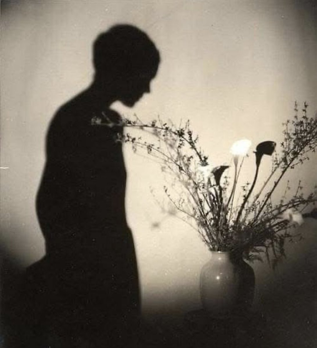 EmmGart's tweet photo. .
(Eva Le Gallienne) 1923
Edward Steichen
#36Frames #EdwardSteichen https://t.co/eav8chA3qW