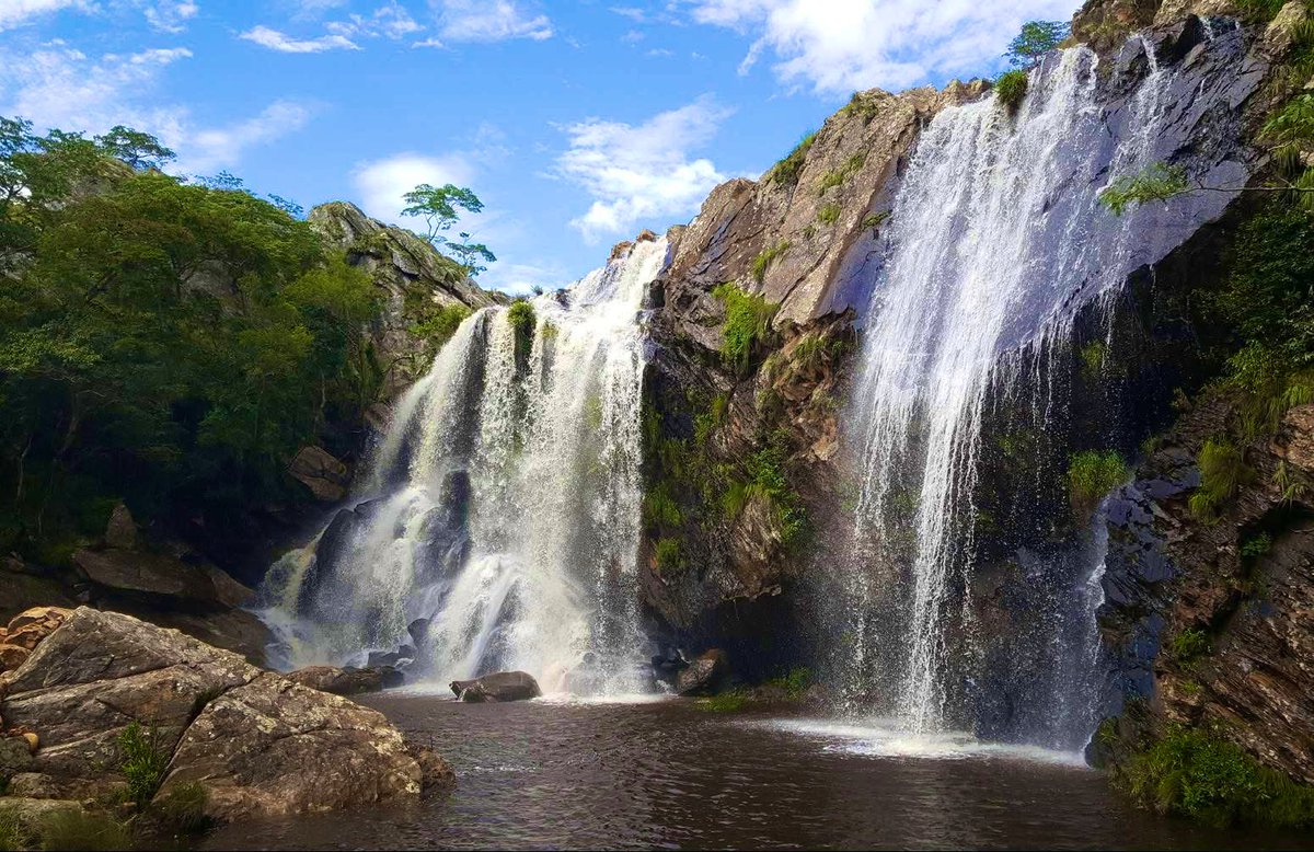 Hiking 🥾 in 2025! 
The Eastern Highlands in Zimbabwe offers great hiking opportunities.
•
This is Chimanimani mountains.#Views are spectacular.

#hiking #scenery #naturelovers #mountains #hikers #VisitZimbabwe #exploretheworld