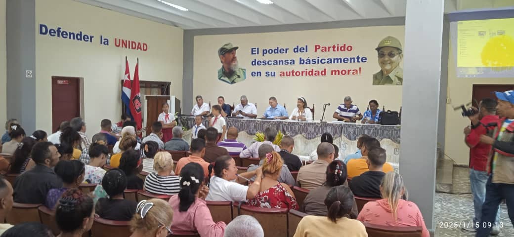 GalanCuba's tweet image. El fortalecimiento del papel del Partido en la atención a las prioridades, a debate con nuestros secretarios generales de O/B del Partido en #Pilón #ProvinciaGranma @DiazCanelB @DrRobertoMOjeda @YudelkisOrtizB @par