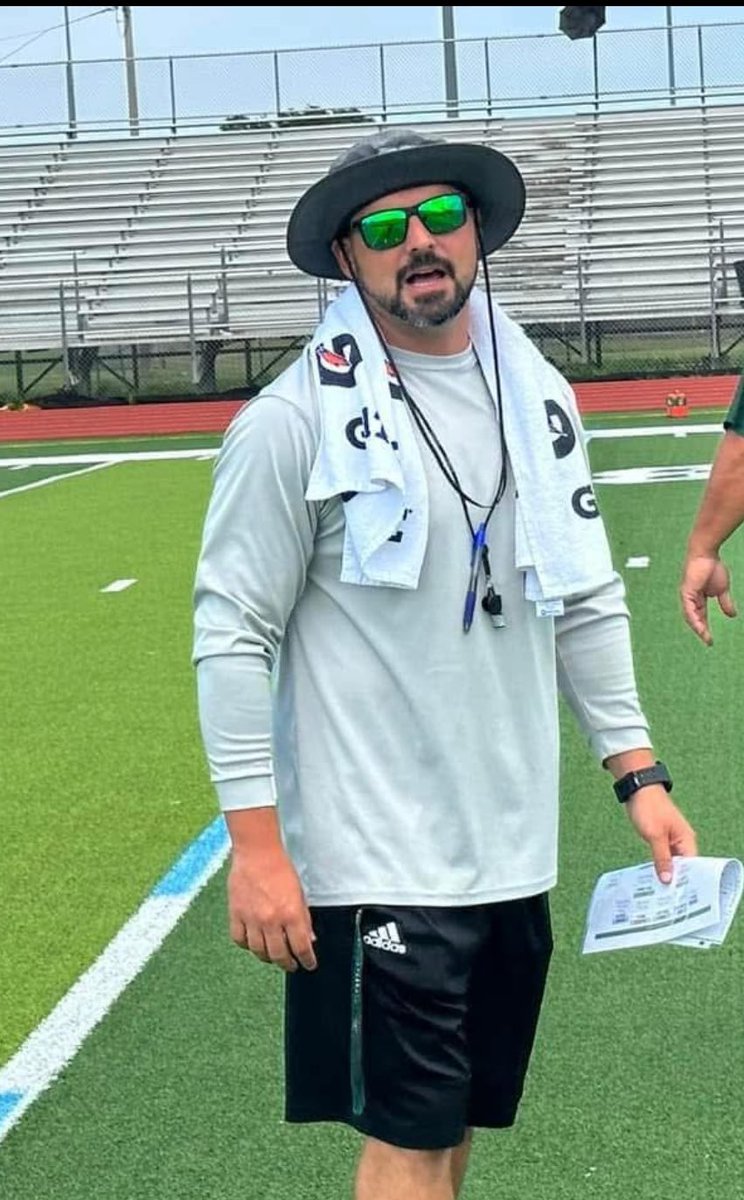 Coach Palmer (@coachbpalmer5) on Twitter photo <a href="/coachpannucci/">Coach Pannucci</a> is the only choice for <a href="/MHSdogsfootball/">Melbourne High School Football</a>. 15 years as an assistant coach, 4 year 2 way starter and alumni.
#BulldogPride
<a href="/SportsBrevard/">BrevardSportsNetwork</a> <a href="/321preps/">FLORIDA TODAY preps</a> <a href="/prmdmedia/">Prmdmedia</a> <a href="/coachpannucci/">Coach Pannucci</a> is the only choice for <a href="/MHSdogsfootball/">Melbourne High School Football</a>. 15 years as an assistant coach, 4 year 2 way starter and alumni.
#BulldogPride
<a href="/SportsBrevard/">BrevardSportsNetwork</a> <a href="/321preps/">FLORIDA TODAY preps</a> <a href="/prmdmedia/">Prmdmedia</a>