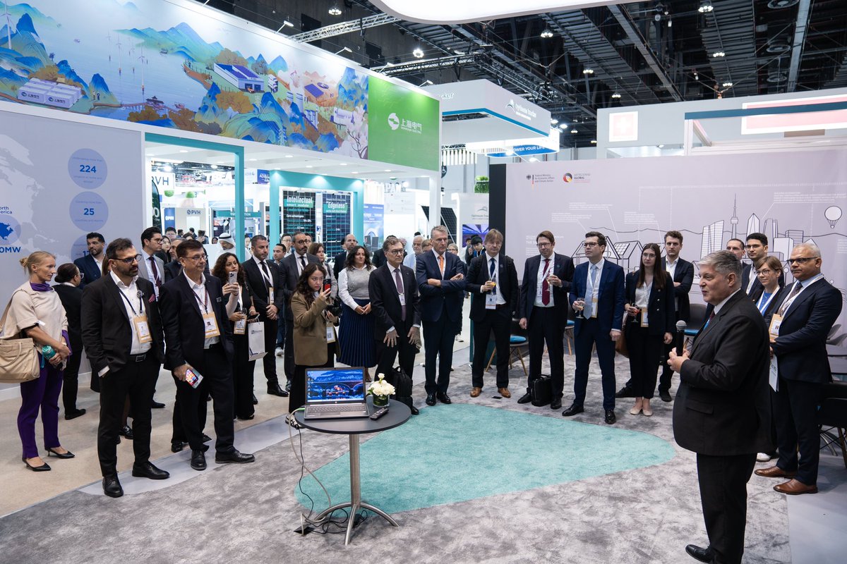 ADNECGroup's tweet image. During Abu Dhabi Sustainability Week, innovators and changemakers come together to showcase the latest advancements in clean energy, green hydrogen, and waste management. 🌍💚

Be part of the event where we make a difference together at ADNEC Centre Abu Dhabi! 🌱

#ADNECGroup