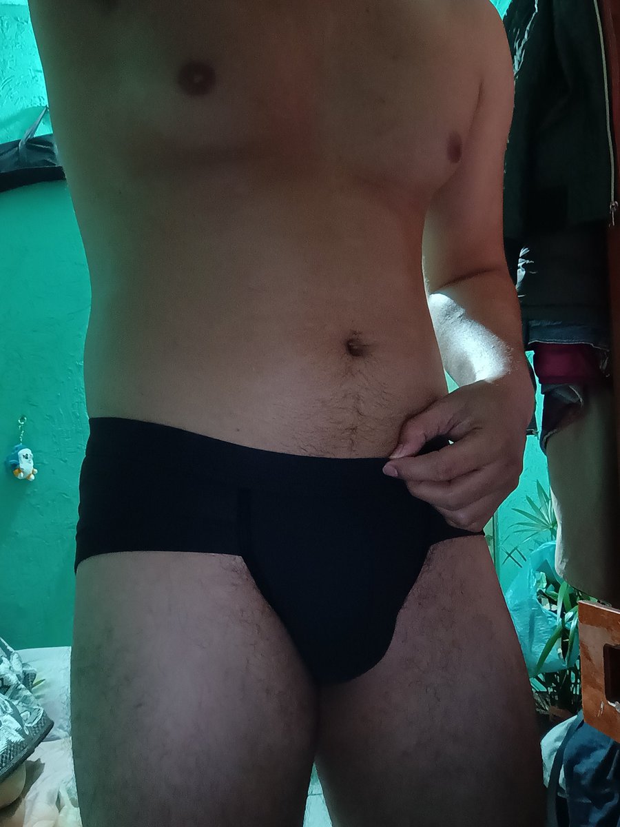 Derianbby's tweet photo. A trabajar 😴 RT. https://t.co/tBWlUs1jUo