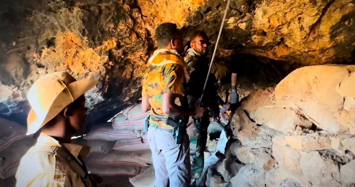 puntlandpost's tweet photo. #CALMIS: Ciidamada difaaca dowladda Puntland oo la wareegay Saldhigyadii ugu weynaa ee Argagixisada Daacish sida dowladdu shaacisay. https://t.co/W0SJplxJjv