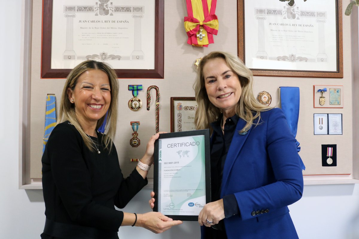 🌊 Hoy celebramos en nuestras oficinas: <a href="/DekraEspana/">DEKRA España</a> ha entregado la ISO 9001 a nuestra presidenta <a href="/TZabell/">Theresa Zabell</a> . Un sello que refleja nuestro compromiso con la calidad en nuestros procesos para mejorar y seguir cuidando del mar 💙
