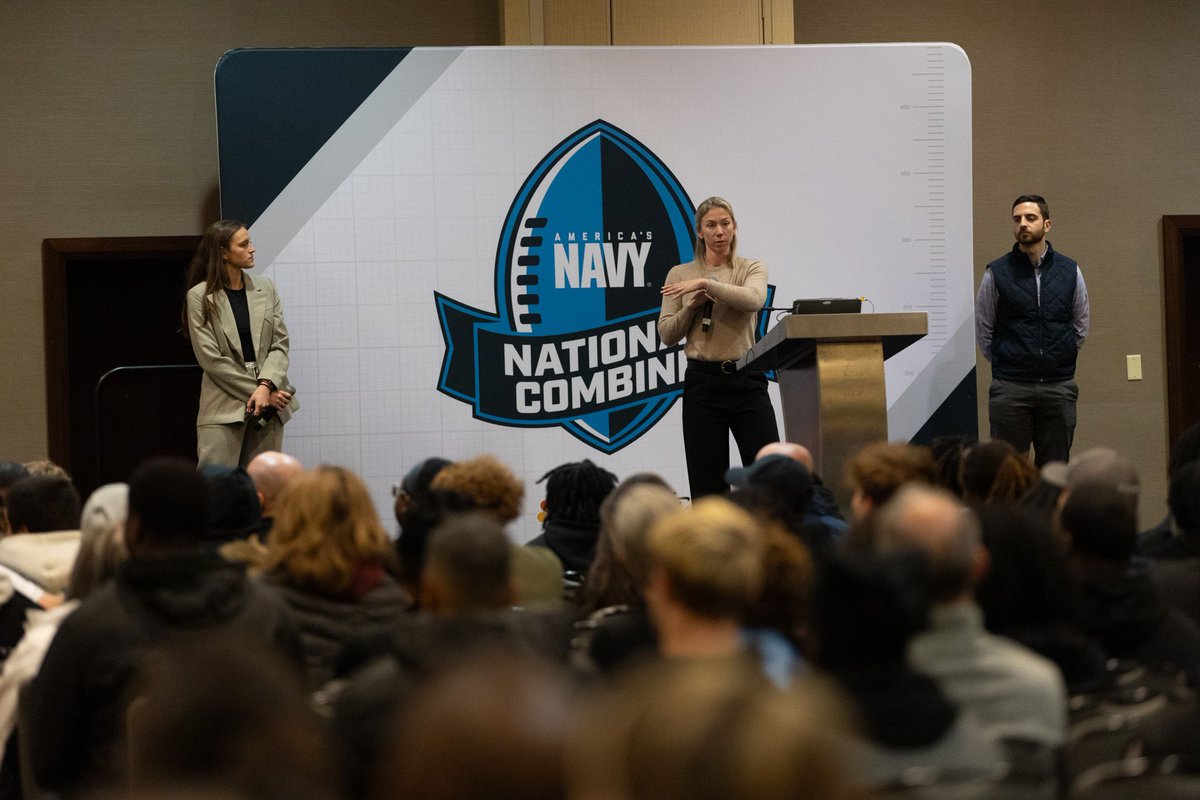 AltiusPartners's tweet photo. A productive visit to San Antonio where our partner @NBCSAthletes hosted the Navy All-American Bowl @AABonNBC. The ASP team had the privilege of educating the nation’s top high school football players on NIL and beyond as they begin their collegiate careers. https://t.co/AEZQ420Y1f