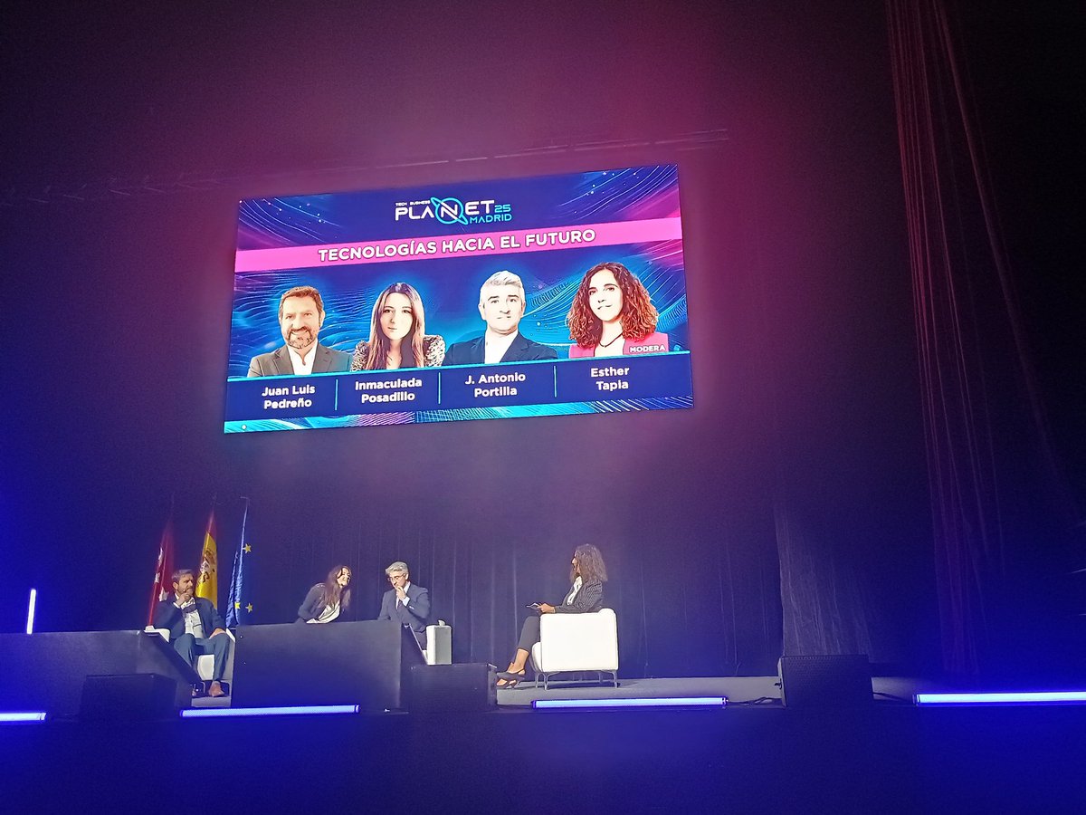 BiotechFashionGirl tweet media