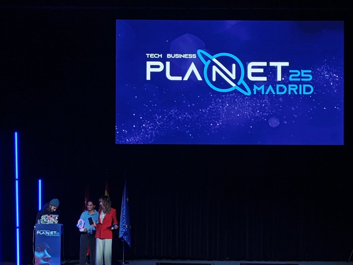 BiotechFashionGirl tweet media