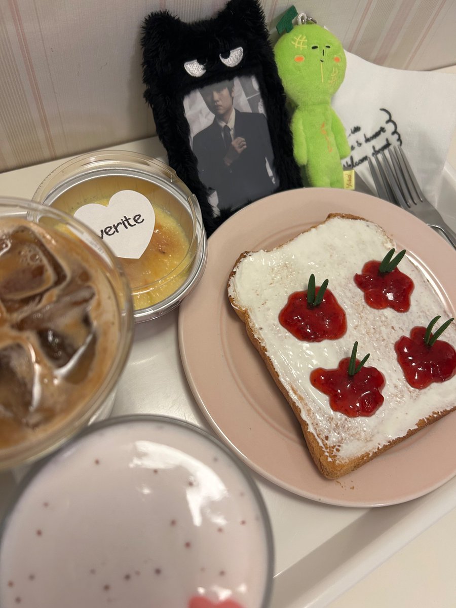 sendlovesw's tweet photo. 태희님♡나(써윤이) https://t.co/0fNq2bQrhi