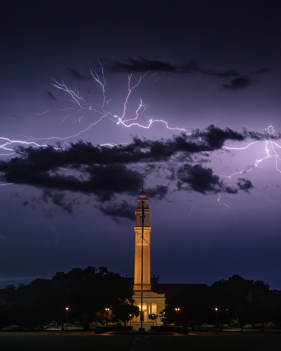 LSU's tweet photo. Tap, hold and load in 4K. 🌩️💜💛 https://t.co/llfANwOPFQ