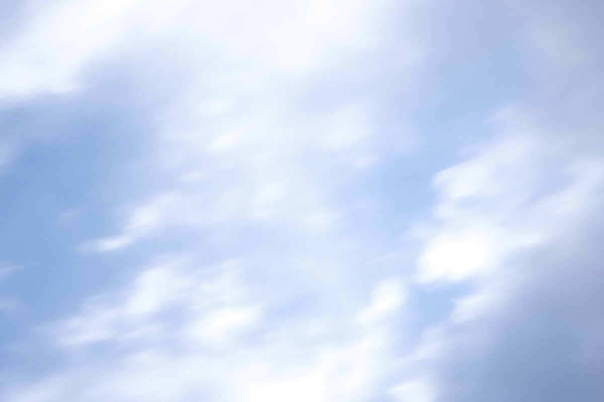 同世代で同郷で不思議な縁の

素敵な生き方をしている人たち

対話をする中で感じたのは

内なる声を失わない芯のしなやかさと

小さな光を愛でるようなあたたかさ

まだ無い道を切り開いていく会社だと信じてます！

共に生きていきましょう✨