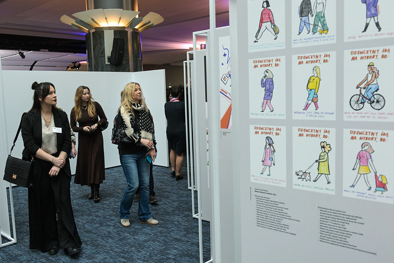 PLintheEU's tweet photo. 📸 "Women Go Vote" through the lens!

Explore the highlights of the exhibition, showcasing pro bono posters from a non-partisan voter turnout campaign during 🇵🇱 Poland’s 2023 elections.

#Poland25eu https://t.co/ioyphdwqwv