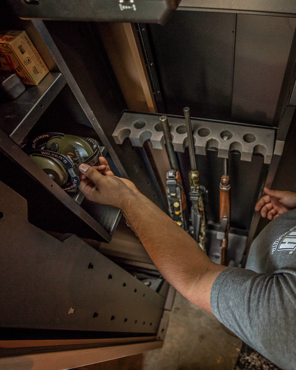 Surelock_Co's tweet image. Stay secure, stay organize and stay sure with Surelock Security 🔒

#surelocksecurityco #guncabinent #homedefense #gunsaftey