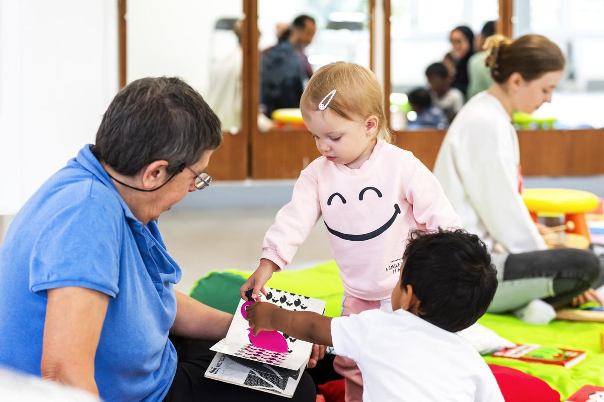 VilleArgenteuil's tweet photo. // Au sein des six quartiers argenteuillais, est organisé un Lieu d’accueil parents-enfants (Laep). Consultez l'article d'Argenteuil-en-Seine pour tout savoir de ces lieux de partage et de complicité :

https://t.co/Hbwsu6Gejm

#Argenteuil #LAEP https://t.co/DZVEbX724u