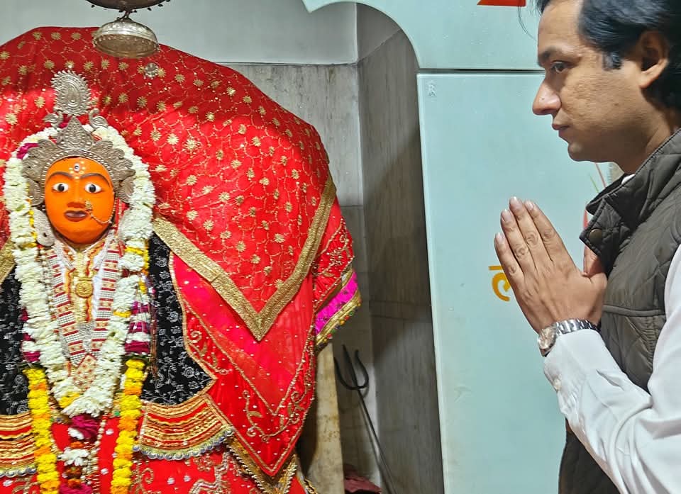 lallayadavINC's tweet photo. आज बाबा साहब आदरणी श्री @JVSinghINC जी ने बमौरी विधानसभा के शक्तिपीठ माँ निहालदेवी मैया के दर्शन वा पूजा अर्चना की इस अवसर पर मुरैना विधायक श्री @dineshgurjarmla, बमौरी विधायक श्री @rishiagrawalINC जी और जिला अध्यक्ष श्री मेहरबान सिंह धाकड़ जी भी उपस्थित रहे
🚩 जय माता दी! 🚩 https://t.co/Jqm6DW4ilA