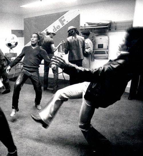 BatmanBolso's tweet photo. Bob Marley? Bolso. https://t.co/XwA8Np4vSj