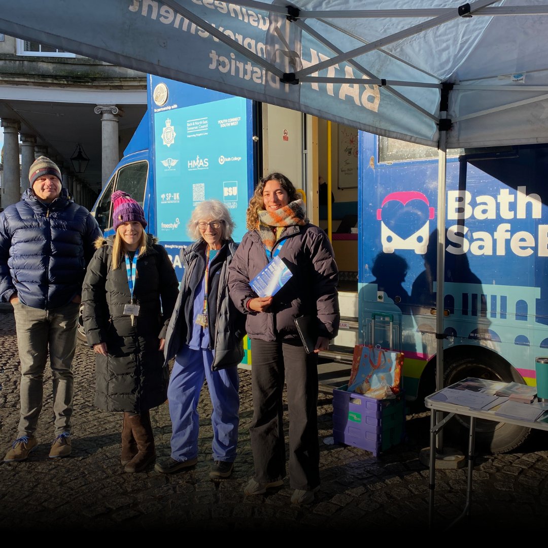 NHSBSWICB's tweet photo. Our vaccination team were out in force last week making sure those eligible could #GetWinterStrong πͺ
There are more walk-in clinics for frontline staff next week. Find out more here - https://t.co/SLPplIJMdJ https://t.co/OfgCthCpu2