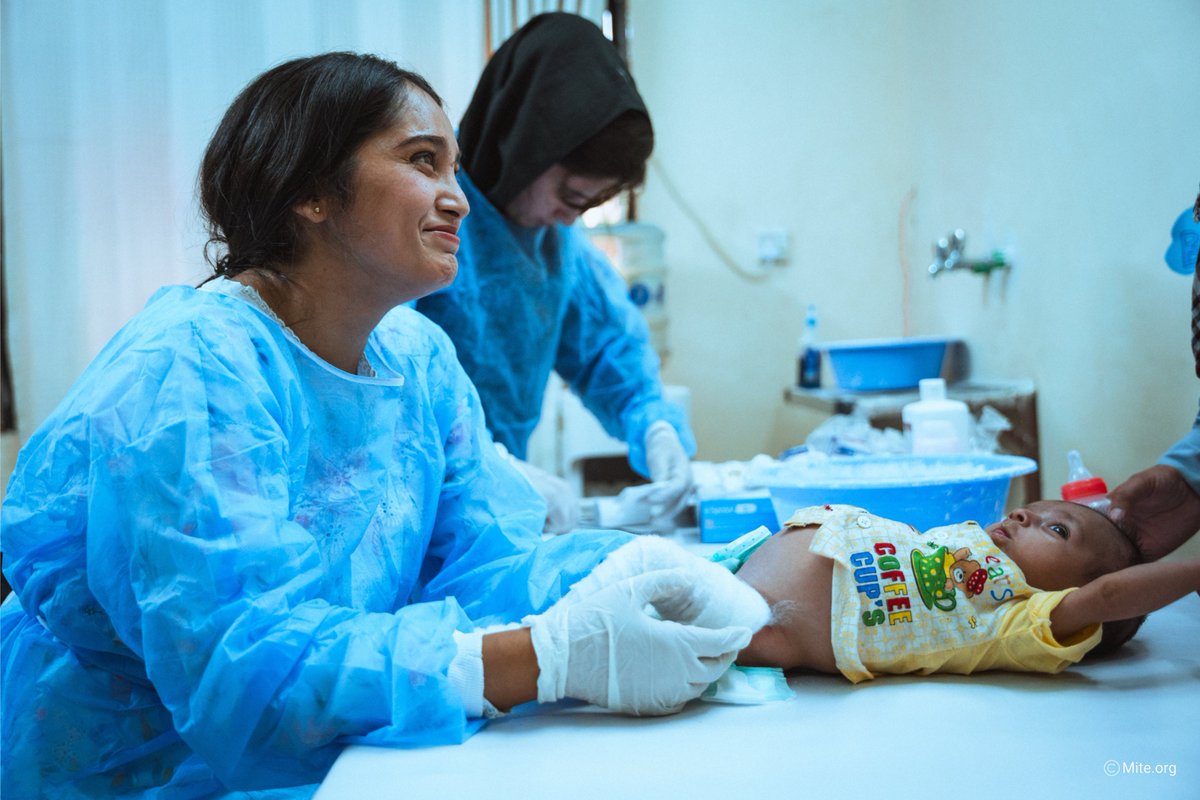 MiracleFeet tweet media