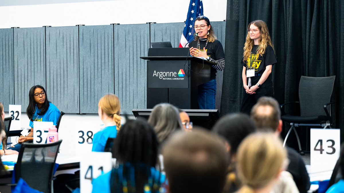 argonne's tweet image. Celebrating the #BestOf2024... 

DYK that Argonne celebrated the 22nd anniversary of Introduce a Girl to Engineering Day (IGED) in 2024?

Inspiring 8th-grade girls with hands-on activities, lab tours, and role models in STEAM since 2002 - bit.ly/4iP0cyy