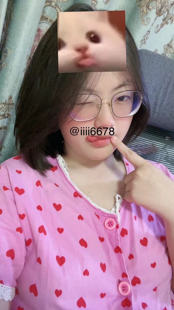 iiii6678's tweet photo. 我也许会一直悲伤，直到有人读懂我的阴郁  #反差 #反差婊  #意淫 #羞辱 #评价 #玩弄 #婊子 #jk #男尊女卑 #媚男 #倒贴 #白富美 #女神婊 https://t.co/jP5O59v6xY