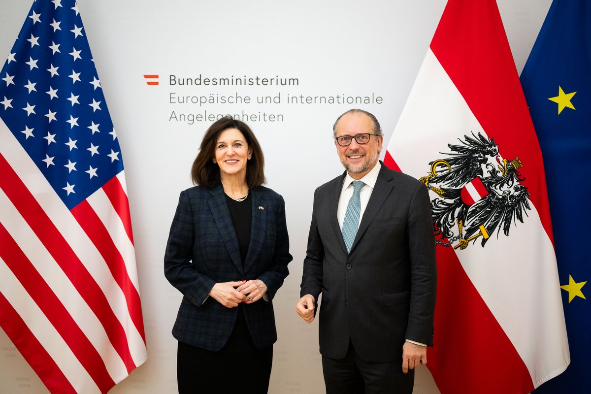 U.S. Ambassador to Austria (@usambaustria) on Twitter photo Had a meaningful final meeting with Chancellor & Foreign Minister <a href="/a_schallenberg/">Alexander Schallenberg</a>. I'm so proud of the strong U.S.-Austria partnership we've built. Serving as Ambassador to Austria has been the honor of my lifetime. Had a meaningful final meeting with Chancellor & Foreign Minister <a href="/a_schallenberg/">Alexander Schallenberg</a>. I'm so proud of the strong U.S.-Austria partnership we've built. Serving as Ambassador to Austria has been the honor of my lifetime.