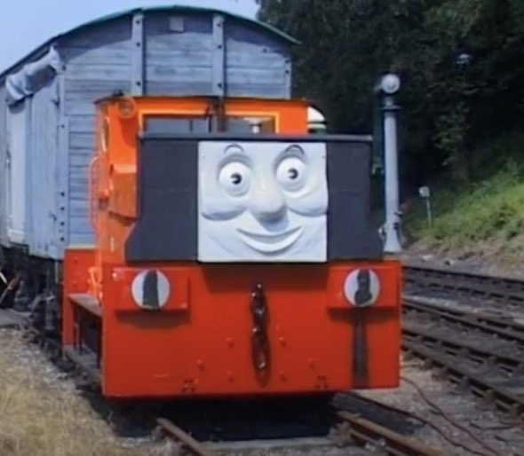 Dummy Thomas! tweet media