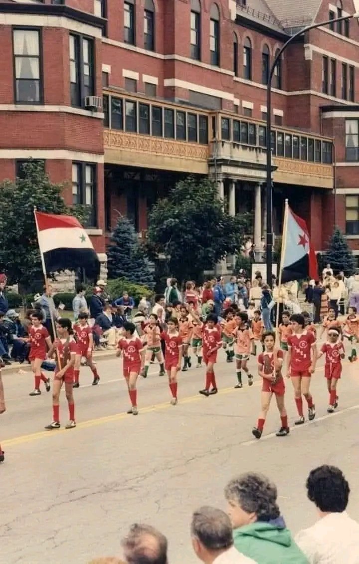 زمن جميل شعبين متحابين افضل من شعبين متخاصمين متناحرين