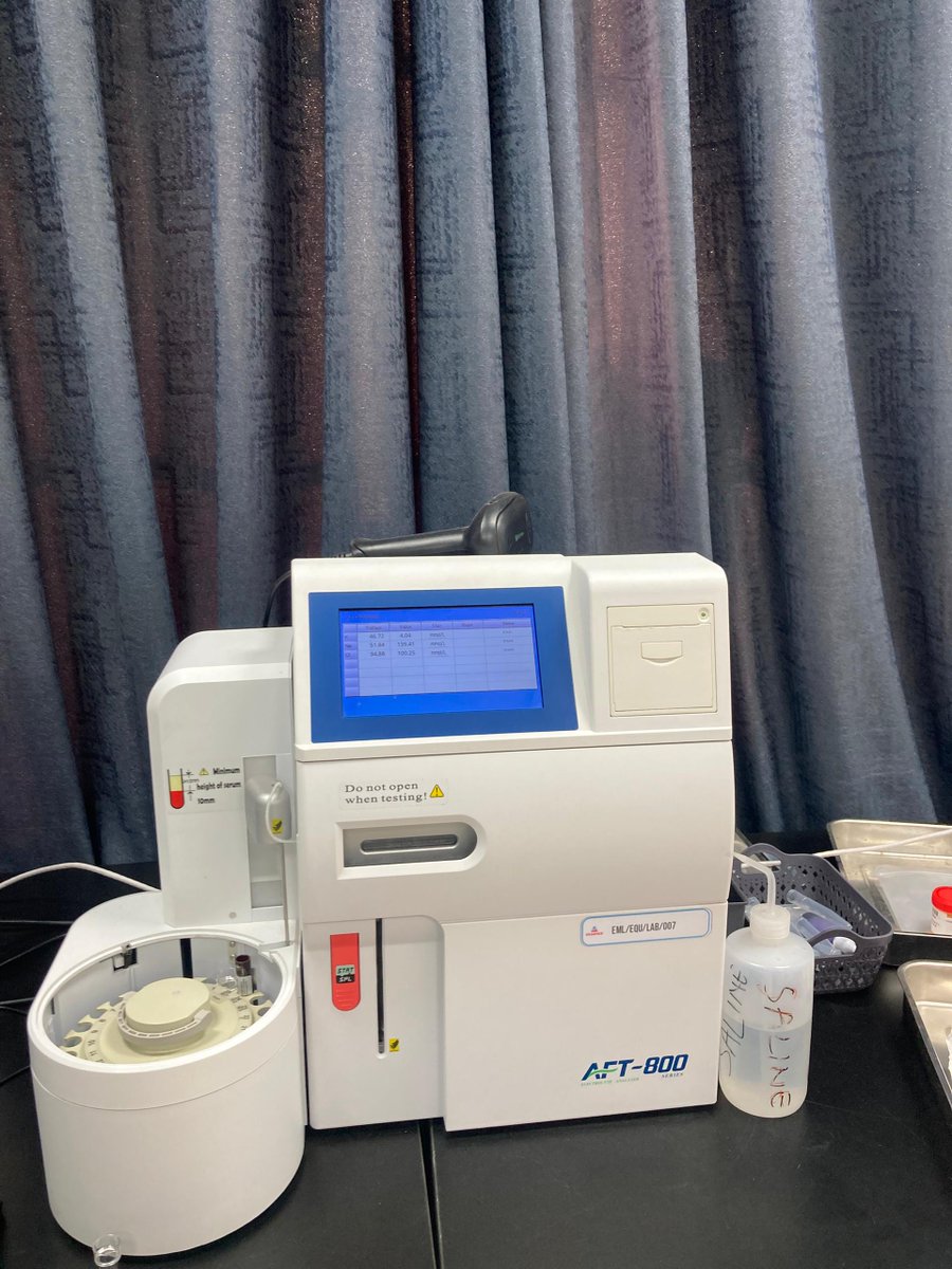 Essencemedilab's tweet photo. Our lab equipment is always buzzing at Essence Medical Lab! 
We're dedicated to delivering accurate and reliable test results with the latest technology. 
#EssenceMedicalLab #lablife #healthcare #medicaltesting https://t.co/2esIqB77vs