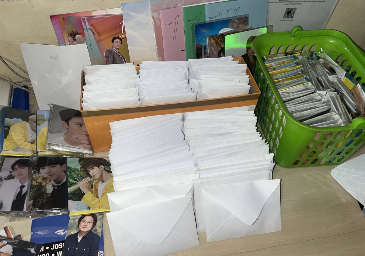 jsmnjoyy's tweet photo. ⋆｡˚17 Right Here in Bulacan Freebies ⋆｡˚

⋆｡˚ January 18, 2025 (Sat, DAY1)
⋆｡˚  1:1 only 
⋆｡˚ MBF, LIKE &amp; RT
Where: 2nd Attached picture  
When: 9-10am (limited qty) 

No mobbing pls 

Giving away envelopes with off &amp; unoff merchs, binders &amp; nanatour tshirt https://t.co/ltELLxQcG3