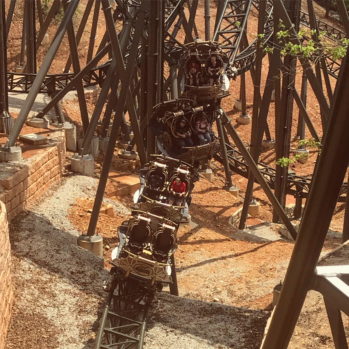 DestinationThr1's tweet photo. Favorite ride at @SDCAttractions ?? https://t.co/oCEfWiXZZ9