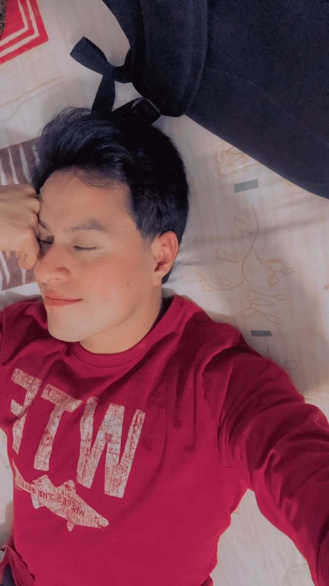 Jorgitolozz's tweet photo. Hola! 🤭
#SinGanas
#Miercoles https://t.co/0xVMDyZnd6