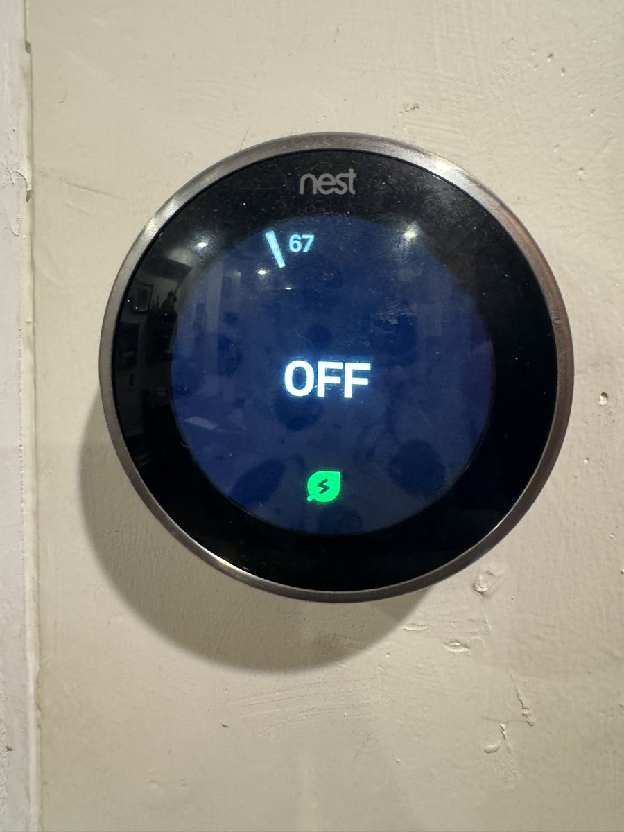 vortexofsin's tweet photo. Yep. It’s totally reasonable that I’m shivering in my house, that my hvac system has been OFF since SEPTEMBER, and my @MyBGE bill is still $275 for my 800 sq foot home. https://t.co/kFOzbybxQr