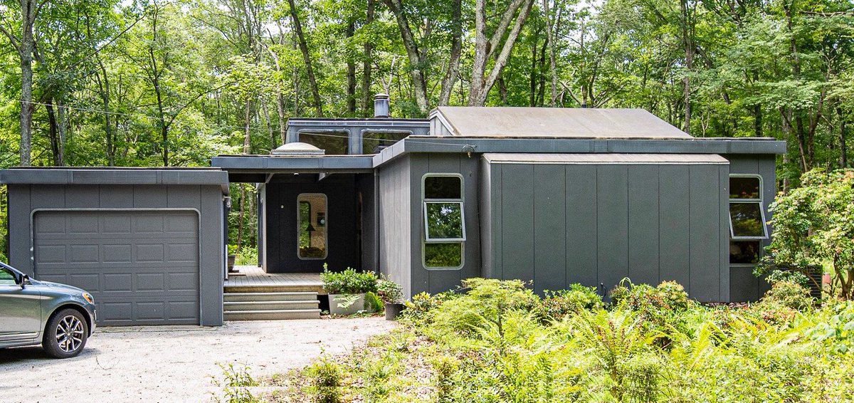 The National Park Service today announced $1,250,000 for 20 projects in 17 states and the District of Columbia for the survey and nomination of places and properties associated with groups that are underrepresented on the National Register of Historic Places (National Register).