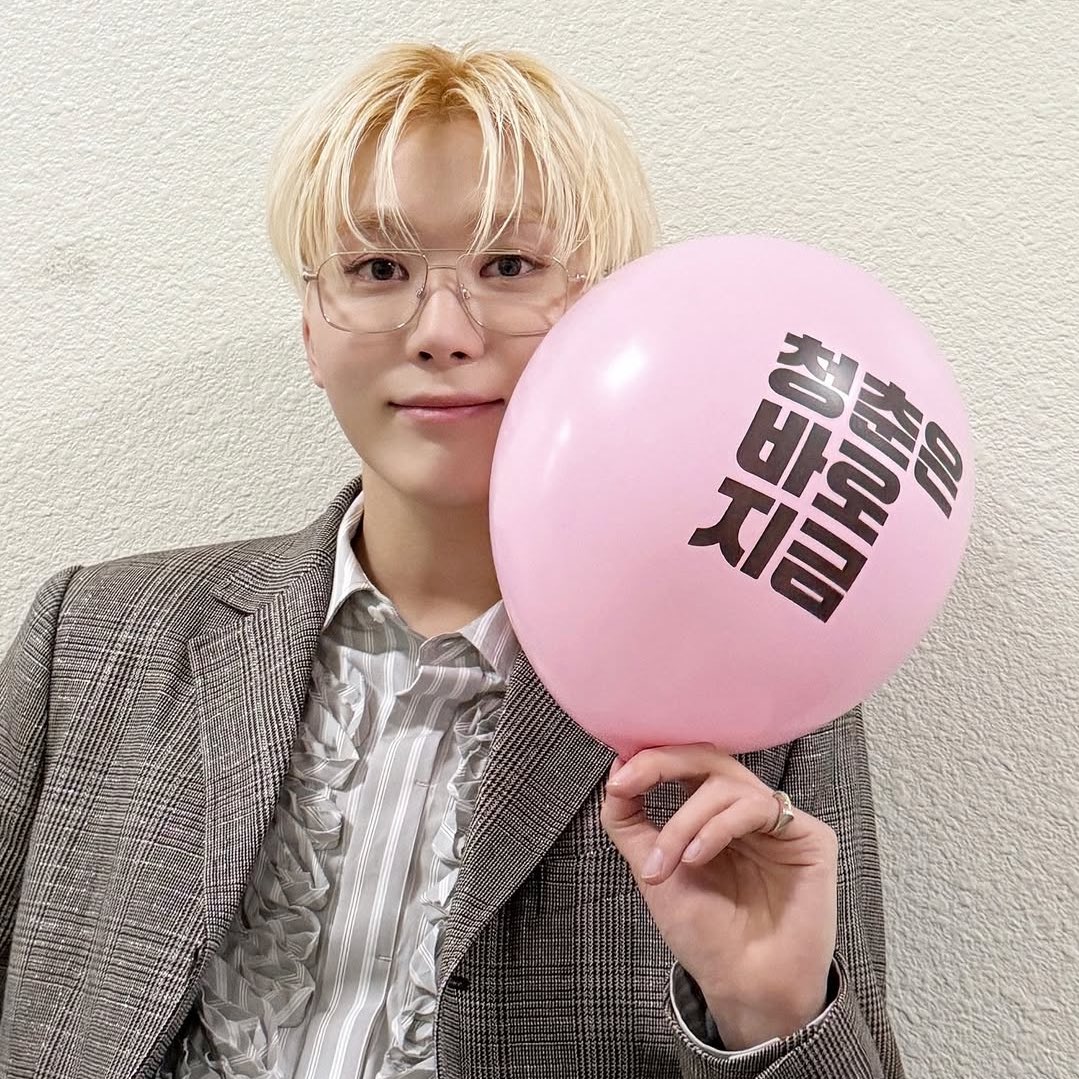 philconcerts's tweet photo. HAPPIEST BIRTHDAY to #SEVENTEEN’s SEUNGKWAN 🫶🎉🩷🩵🍊

See you again on the Philippine concert stage, Seungkwan!

HAPPY YEOBOO SEUNGKWAN DAY
#승관이에게_모두가_동그란_사랑을
#YeoBOOseyoDay https://t.co/RimRcFDZub