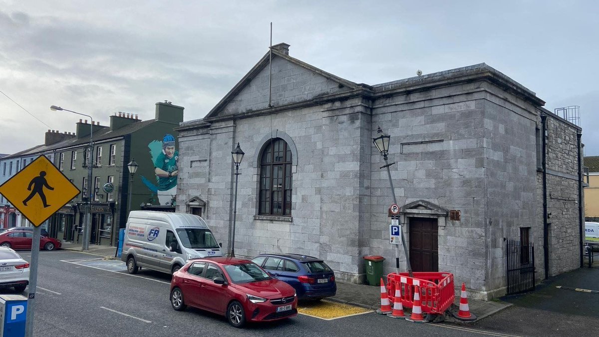AdvocacyDog's tweet photo. Eily O'Callaghan from Meelin, Co Cork, had her case adjourned to 20 Jan 2025. She faces multiple charges related to her former dog breeding business, involving 63 breeding bitches and licensing breaches. Full article: https://t.co/JI8isz0ZIg https://t.co/5lAl4EesrV