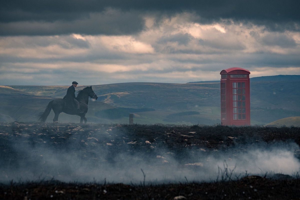 cill_i_am's tweet photo. The beautiful cinematography of Peaky Blinders ✨💫

#CillianMurphy https://t.co/oW2Frv1AUx
