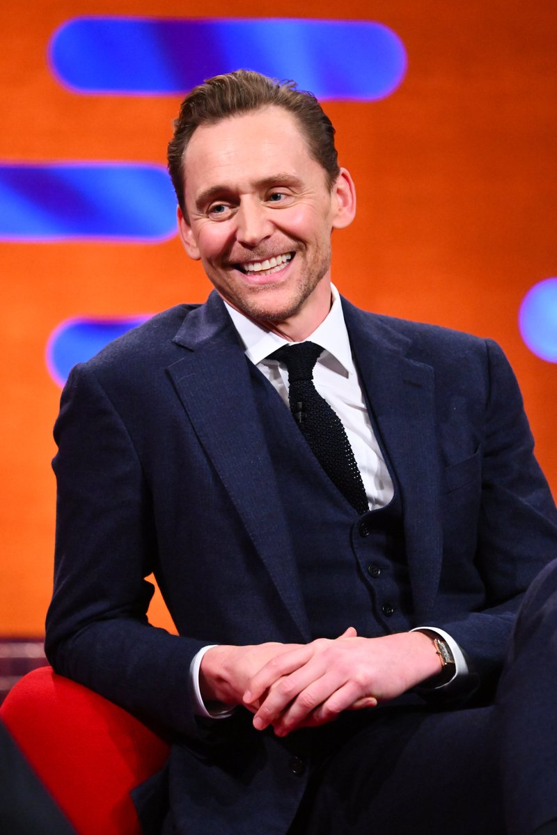 Tom Hiddleston Brasil • Mídias tweet media
