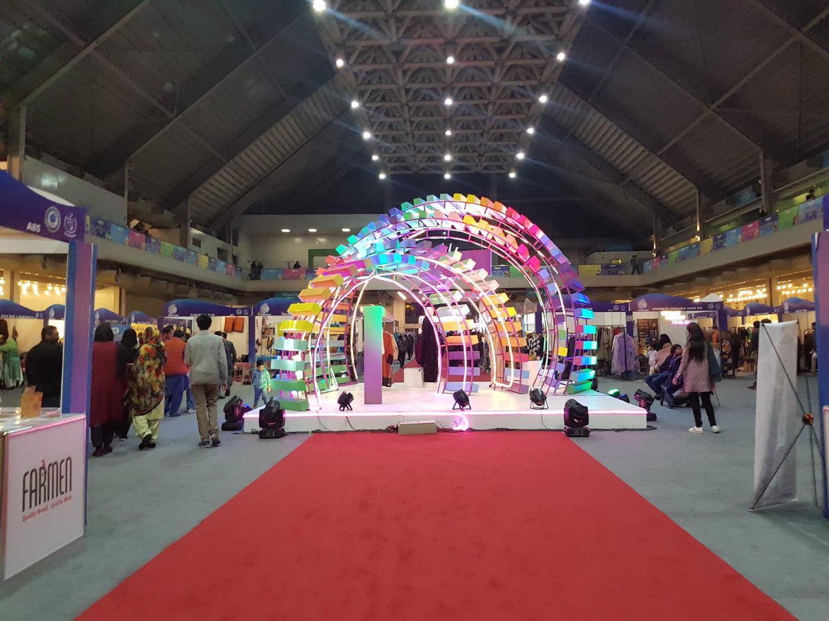 ThePatriot106's tweet photo. Throughout my entrepreneurial journey, I’ve encountered challenges that have shaped my resilience and creativity. Each learning experience reminds me of the power of collaboration & the importance of continuous growth. #Entrepreneurship #Wexnet #TDAP #Lahore #ExpoCenter #shorts https://t.co/RkXvS5HHv9