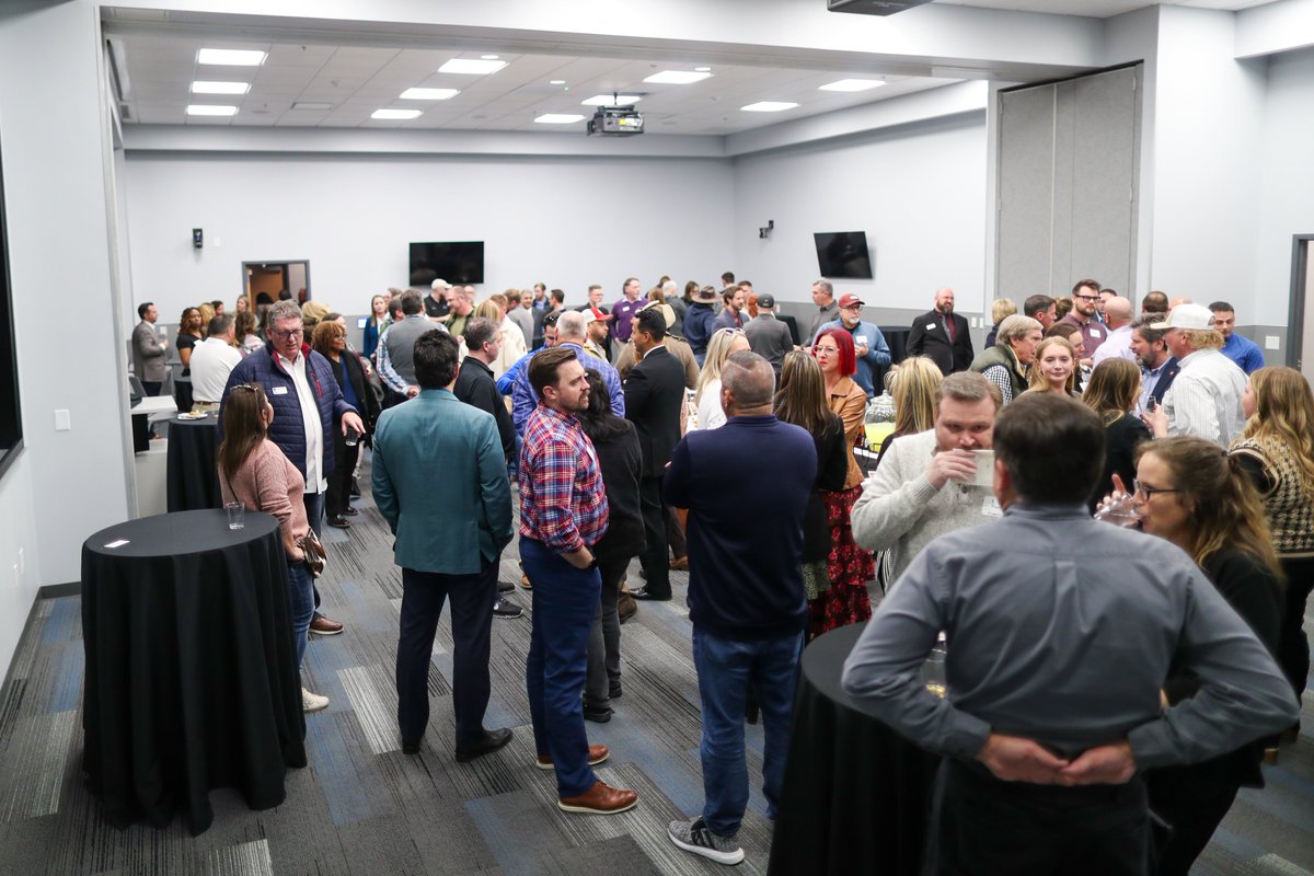 MTCoachNick's tweet image. I had a great time at the Business After Hours event last night hosted by the Chamber of Commerce, MTE and United Communications. Thanks for having me!