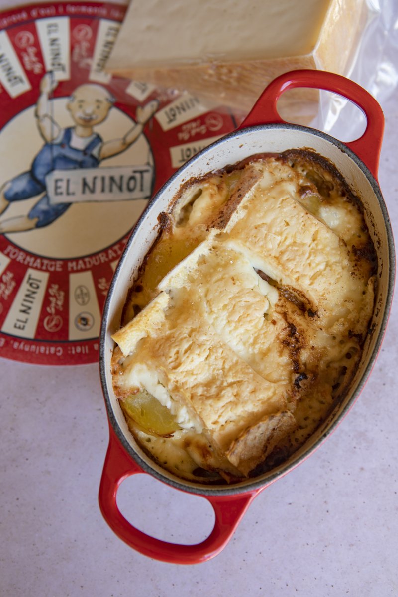 RECEPTA!🍽 Heu fet mai Tartiflette? És un plat de la zona de Savoia (als Alps francesos) i de la Vall d'Aosta. S'elabora amb patates, formatge, llardons i ceba. I nosaltres l'hem fet amb el Ninot, el nou formatge de Sant Gil d'Albió! Espectacular! 🤩

#lletdecabrescatalanes