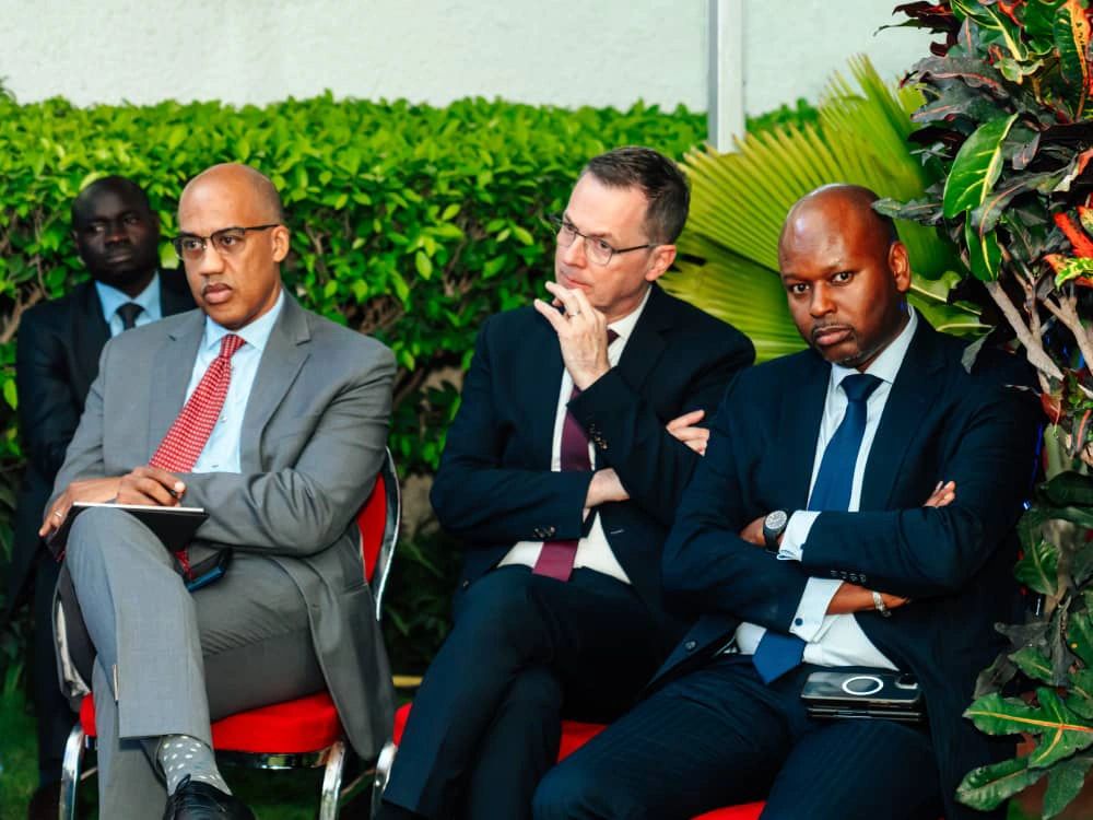 Aïsha Dème (@demeaisha) on Twitter photo Merci à <a href="/Diop_IFC/">Makhtar Diop</a> pour l'attention qu'il accorde une aux #ICC. Avec l'<a href="/IFC_fr/">IFC - Société financière internationale</a> il a lancé des initiatives remarquables pour les ICC en Afrique.
En Décembre, il nous a invité une table ronde pour échanger sur nos projets, des défis du secteur et réfléchir à des solutions concrètes. Merci à <a href="/Diop_IFC/">Makhtar Diop</a> pour l'attention qu'il accorde une aux #ICC. Avec l'<a href="/IFC_fr/">IFC - Société financière internationale</a> il a lancé des initiatives remarquables pour les ICC en Afrique.
En Décembre, il nous a invité une table ronde pour échanger sur nos projets, des défis du secteur et réfléchir à des solutions concrètes.