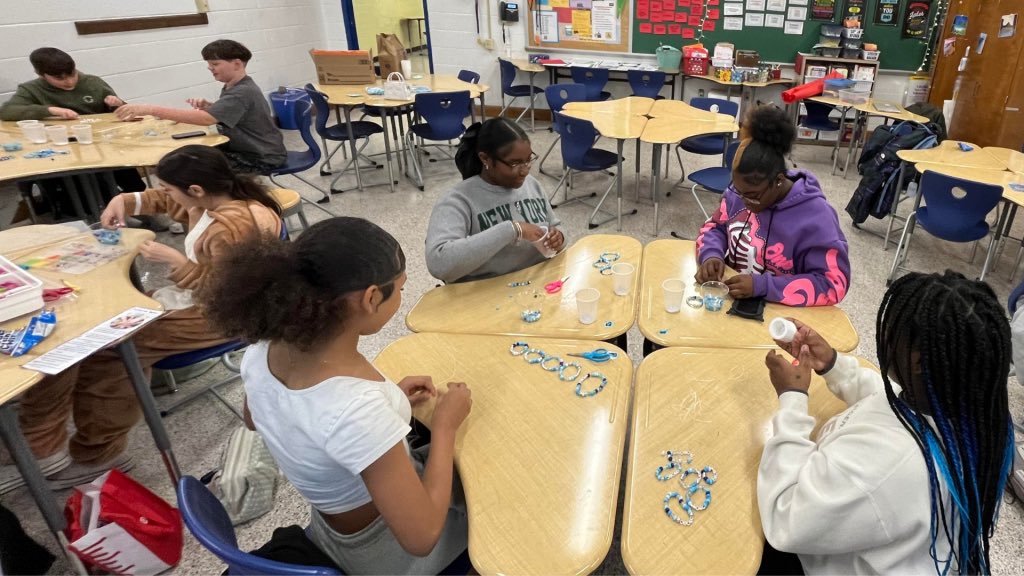 VBSchools tweet media