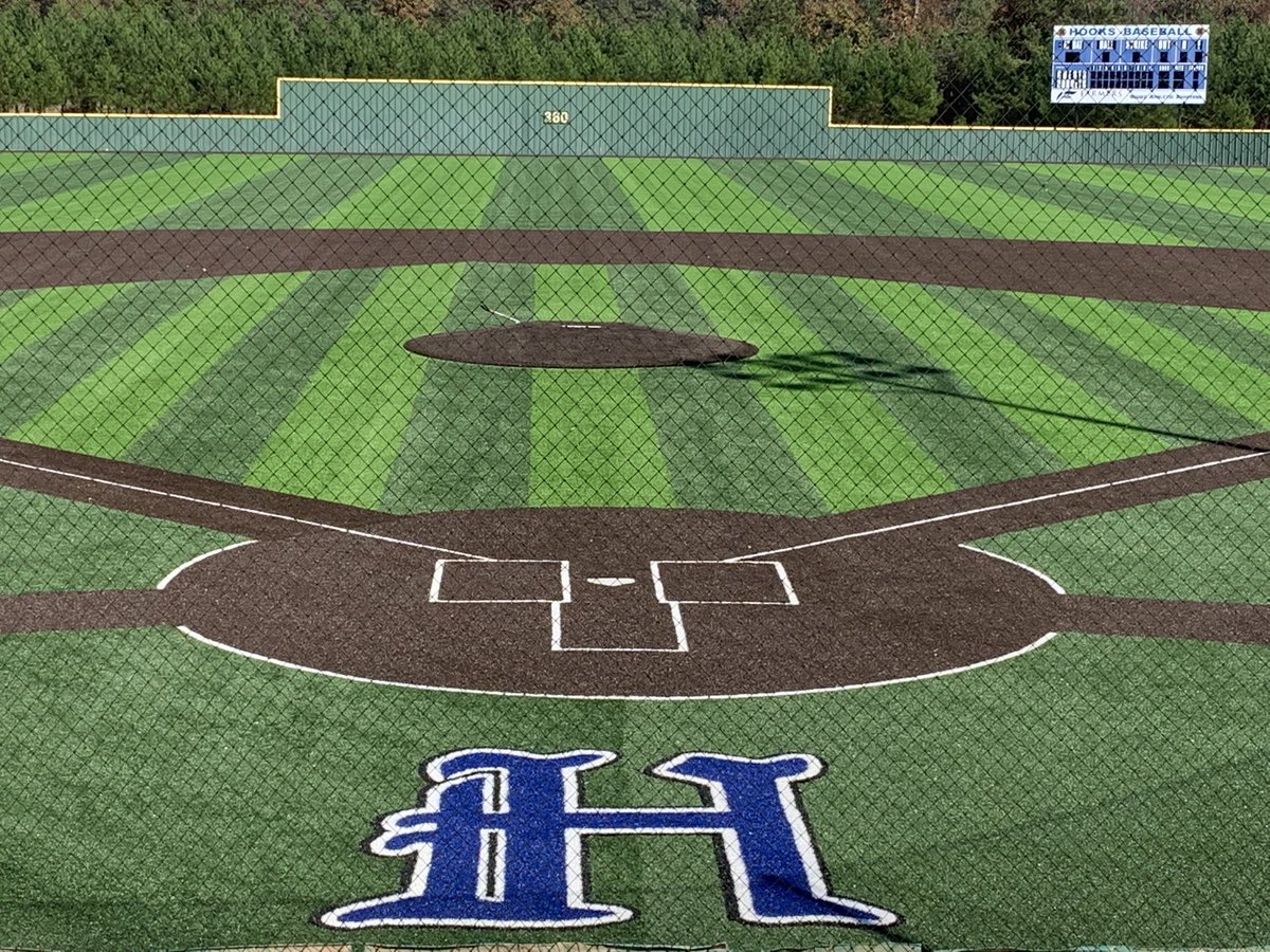 GeoSurfaces's tweet photo. Up close and personal

#baseball #GeoSurfaces #HooksHornets #fieldinstall https://t.co/mI4I4iuY3V